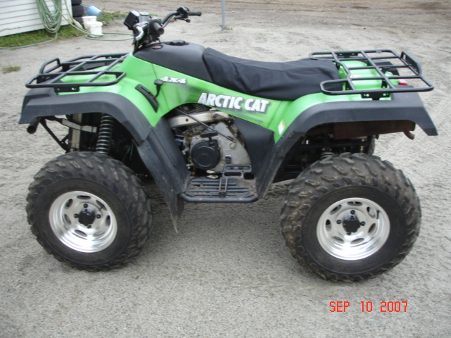 The Arctic Cat 400 4x4 Fis Automatic Transmission At Motorbikespecs Net The Motorcycle Specification Database