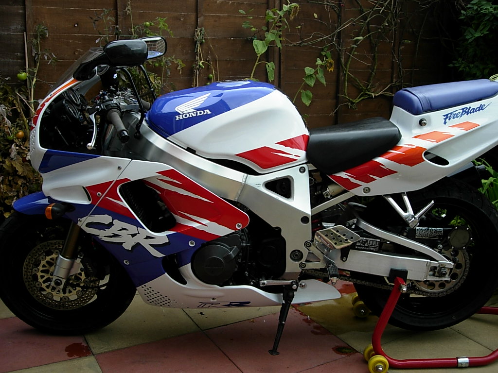 Honda cbr600rr fork oil capacity #6
