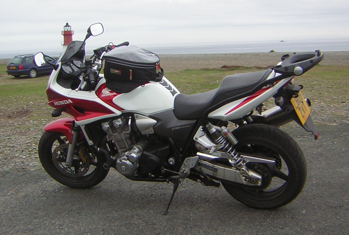 Honda cb 1300 sa-5 review #2