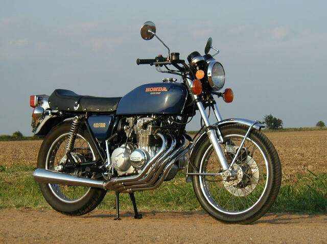 The Honda 400 at MotorBikeSpecs.net, the Motorcycle Specification Database