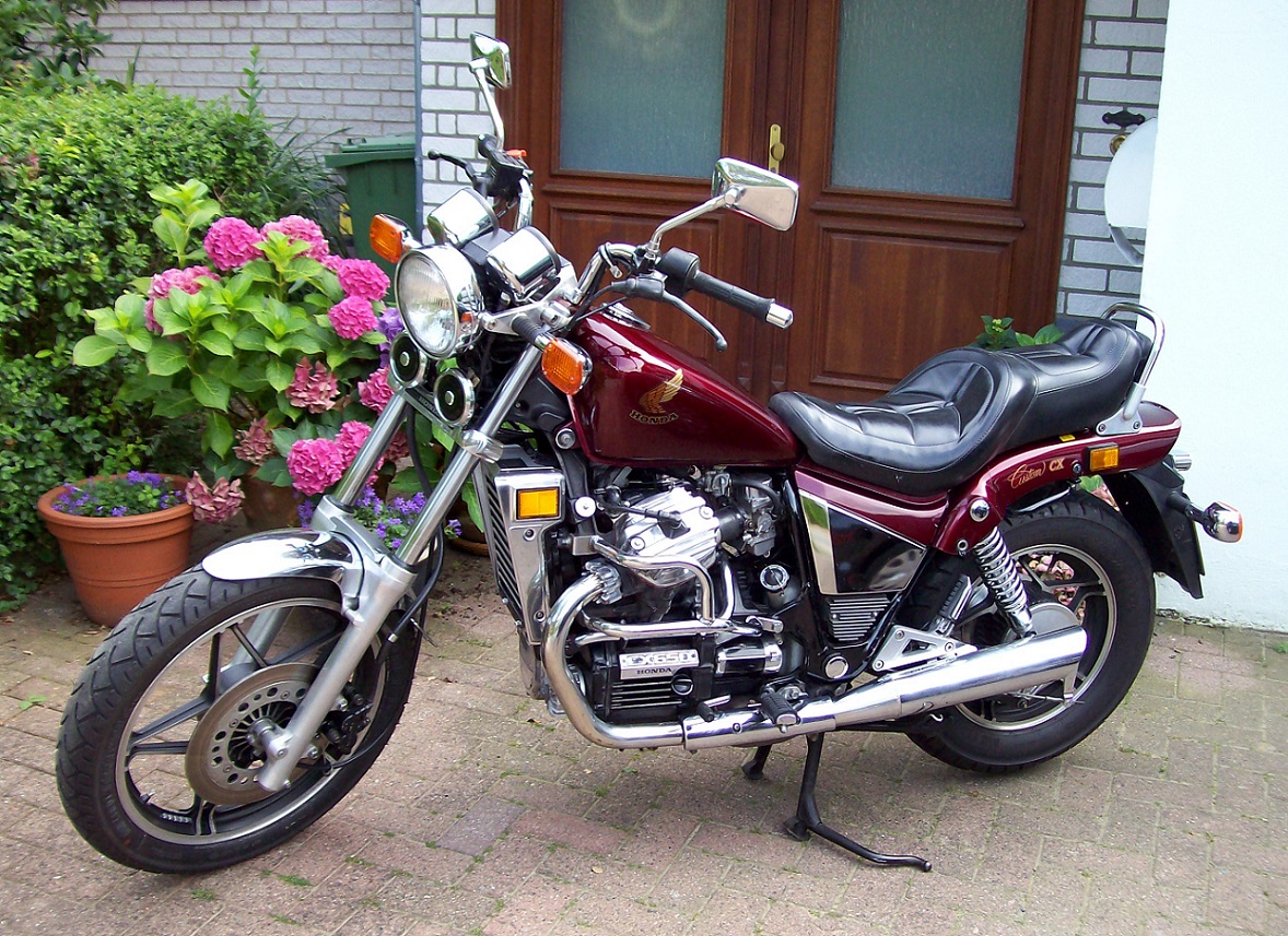 The Honda 650 At Motorbikespecs Net The Motorcycle