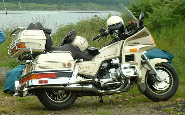 Honda goldwing 1200 gl spec