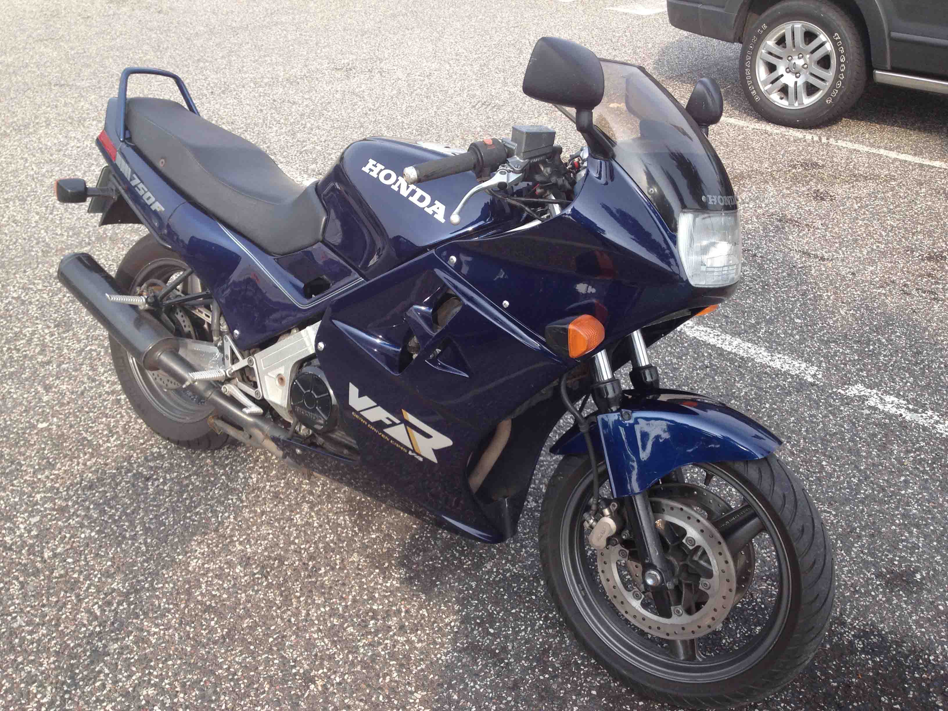 Honda vfr 750 fg review #2