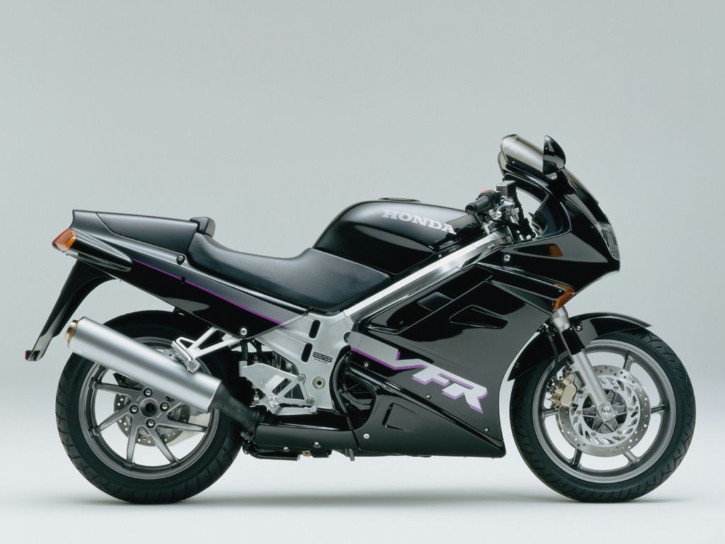 Honda vfr 750 rc36 video #4