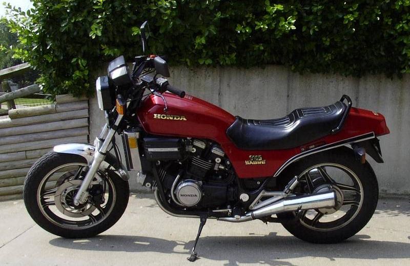 Honda vf 750 s v45 sabre opinie