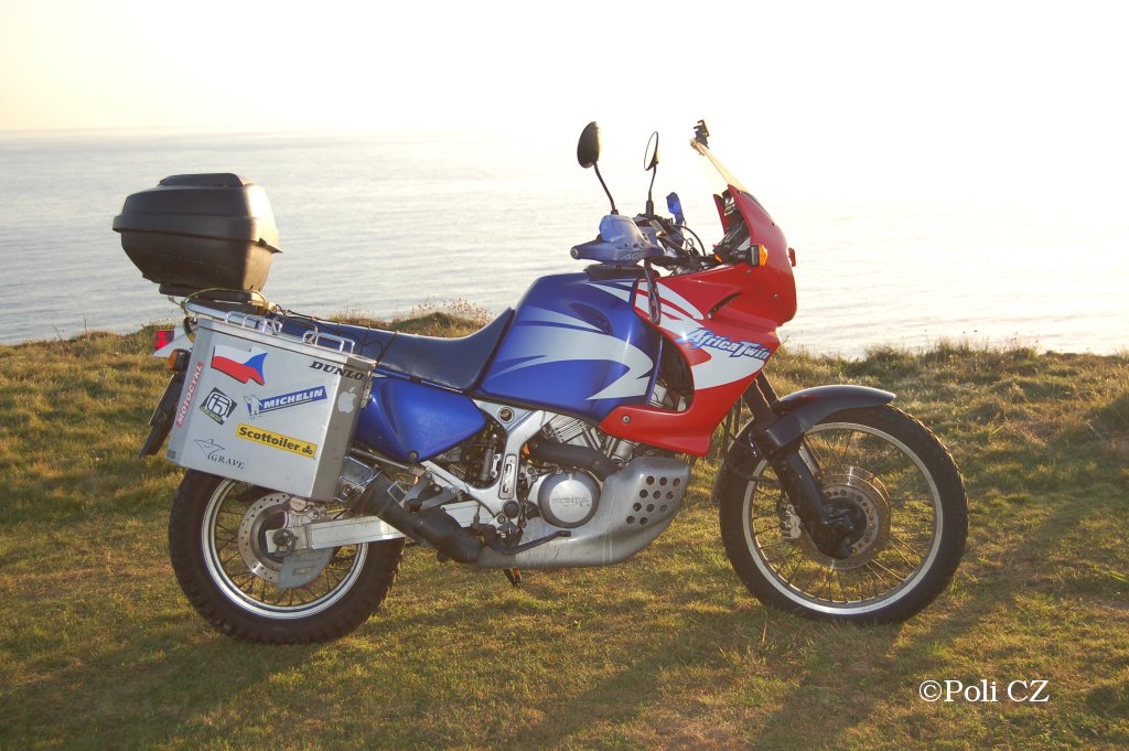 Honda MotorBikeSpecsnet Honda MotorBikeSpecsnet africa twin rd07