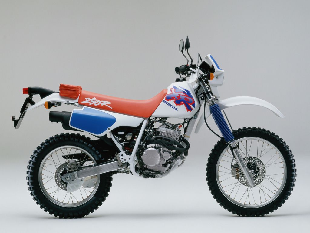 Honda xr 250 valve clearance #6