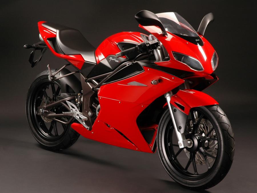 http://www.motorbikespecs.net/images/Megelli/125_R_08/125_R_08_1.jpg