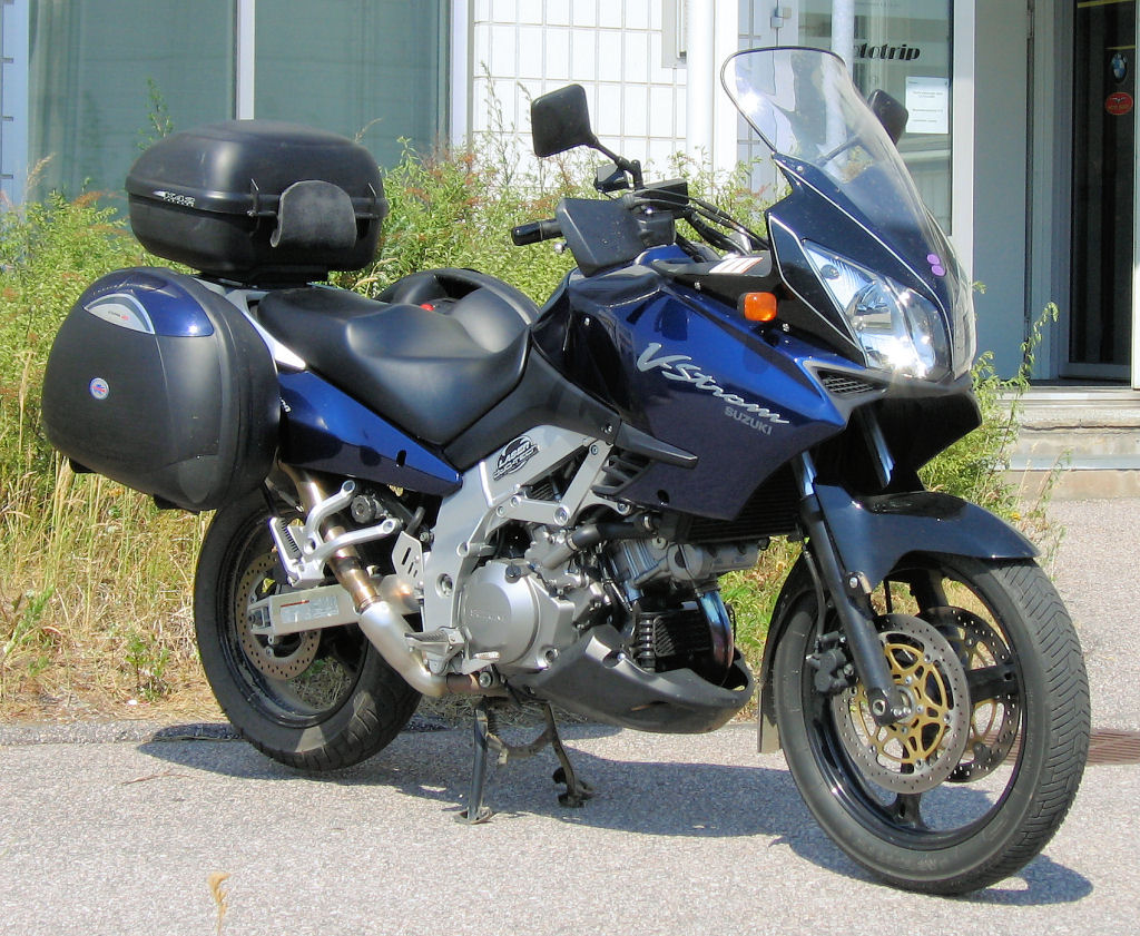 http://www.motorbikespecs.net/images/Suzuki/DL_1000_K2_K3_V-Strom_02-03/DL_1000_K2_K3_V-Strom_02-03_2.jpg