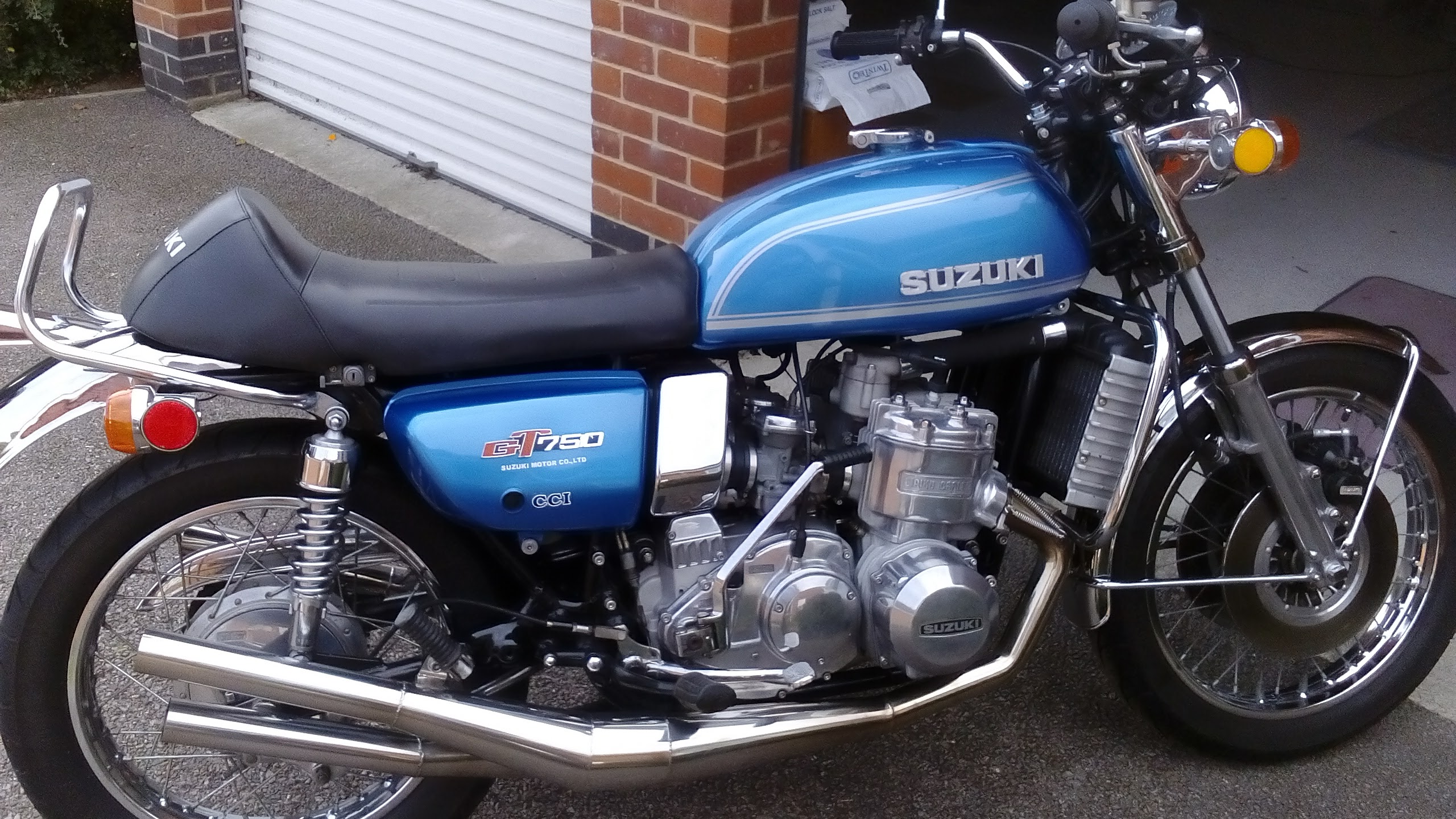 bmw 750 bike