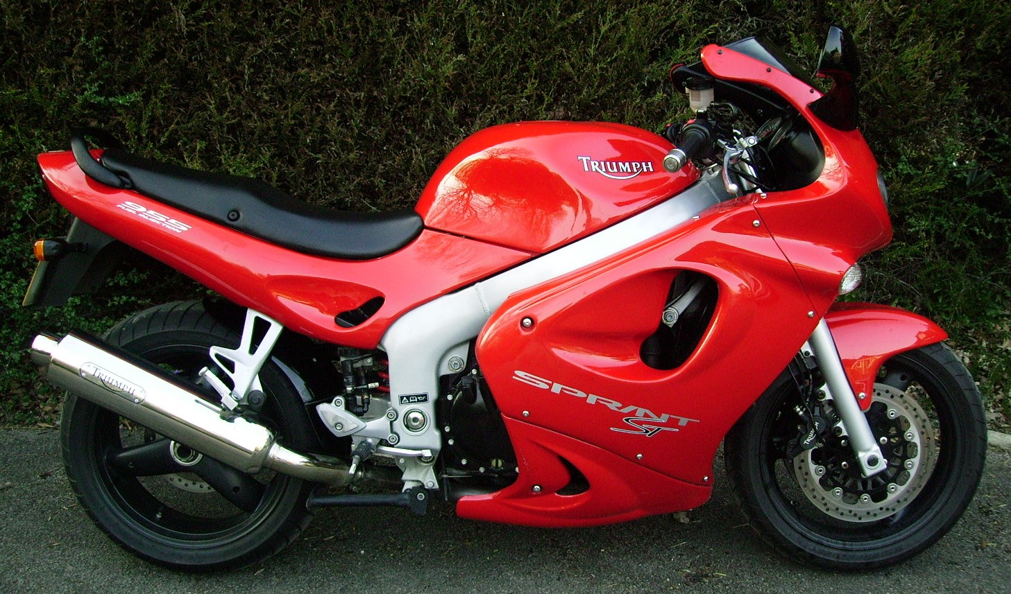 2000 triumph sprint st 955i