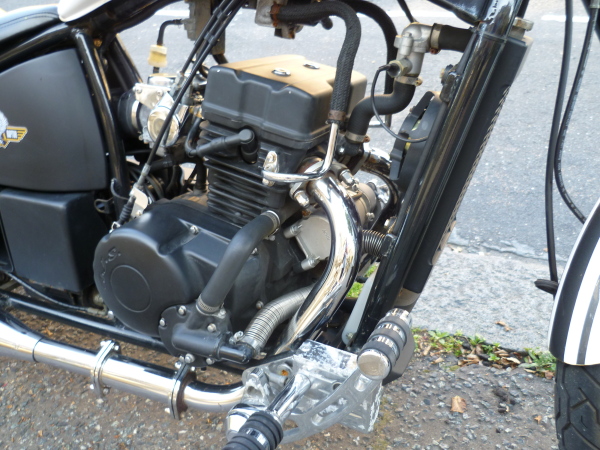 The AJS 250 at MotorBikeSpecs.net, the Motorcycle Specification Database