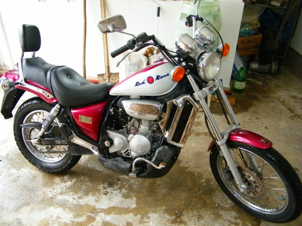 Red hotsell rose bike