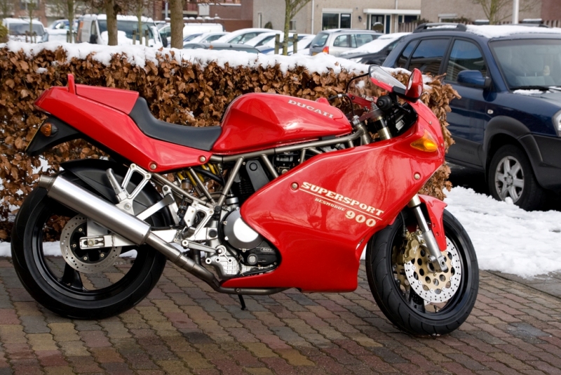 The Ducati 900 At MotorBikeSpecs The Motorcycle Specification Database The Ducati 900 At MotorBikeSpecs The Motorcycle Specification Database