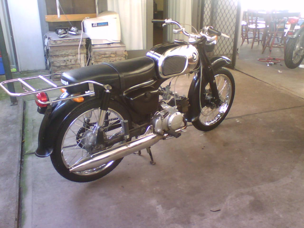The Honda C200 CA200 at MotorBikeSpecs the Motorcycle