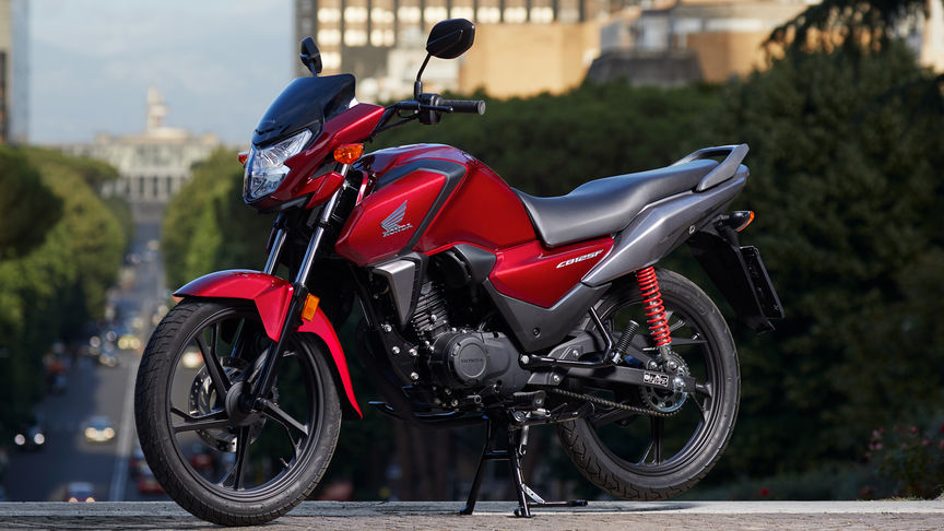 The Honda CB 125 F CBF125MM at MotorBikeSpecs the