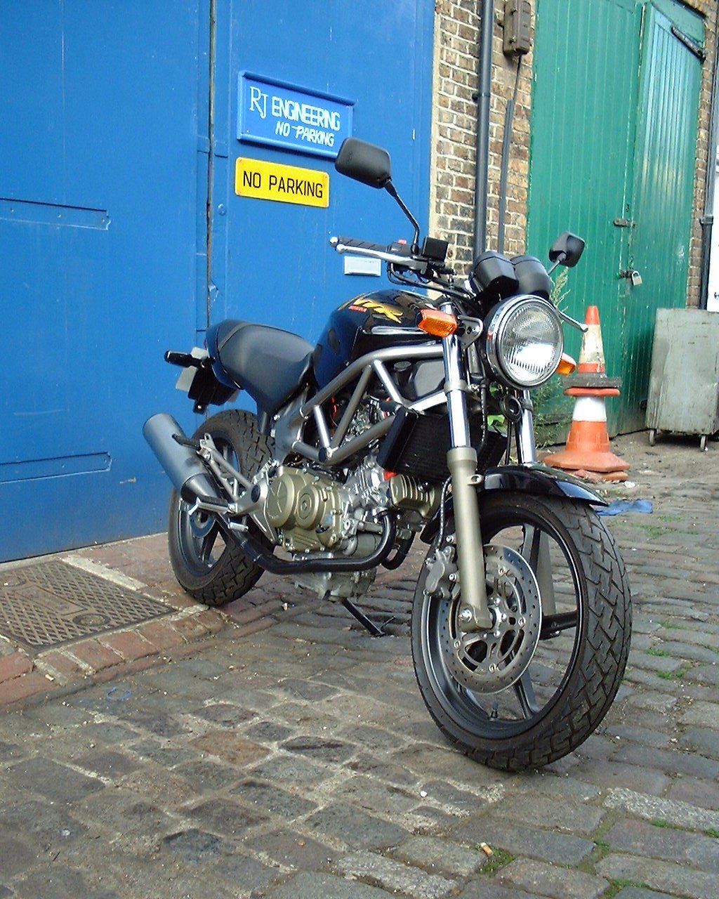 ホンダVTR250 STARTER MOTOR: HONDA VTR250 - Australian Motorcycle News