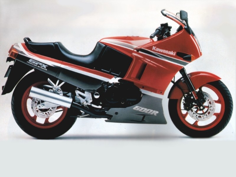 The Kawasaki 600 at MotorBikeSpecs the Motorcycle