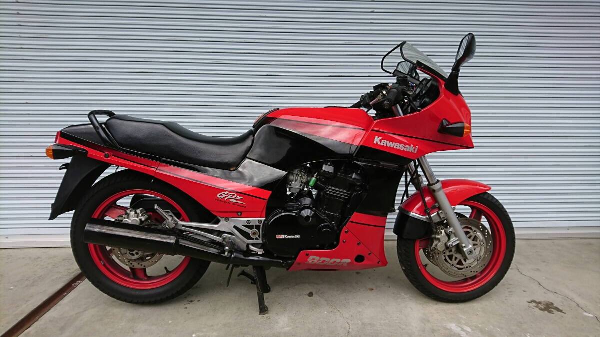 Gpz900r a10 top
