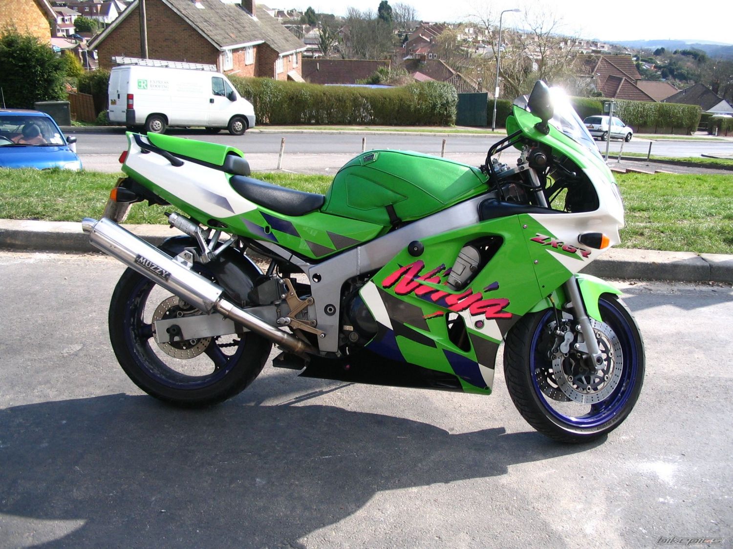 Кавасаки 600 кубов zx6r