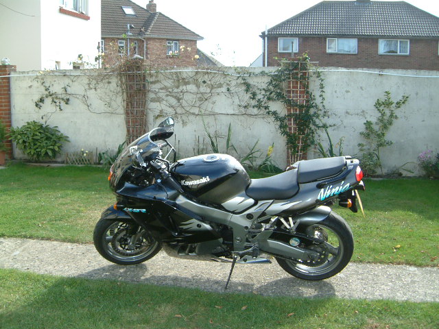 Zx9r b4 deals