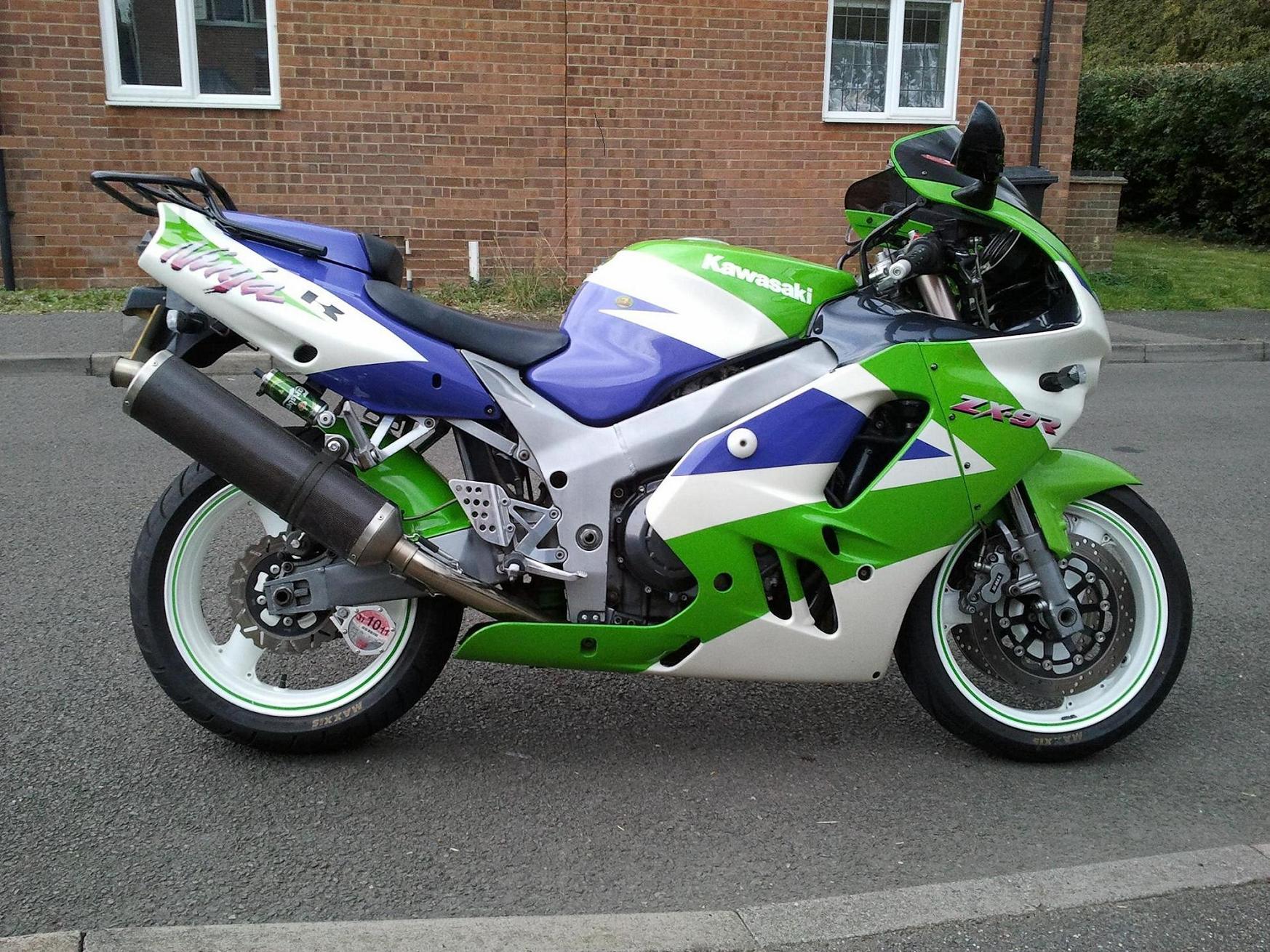 Kawasaki 900 best sale zx