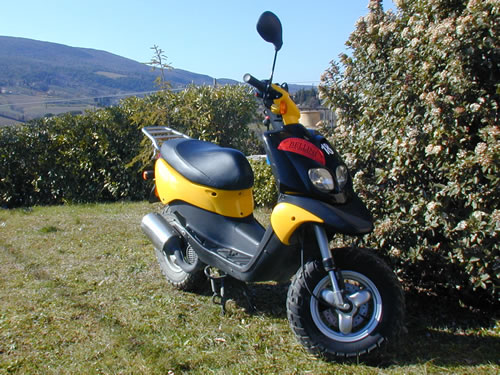 The Peugeot 50 at MotorBikeSpecs.net, the Motorcycle Specification Database