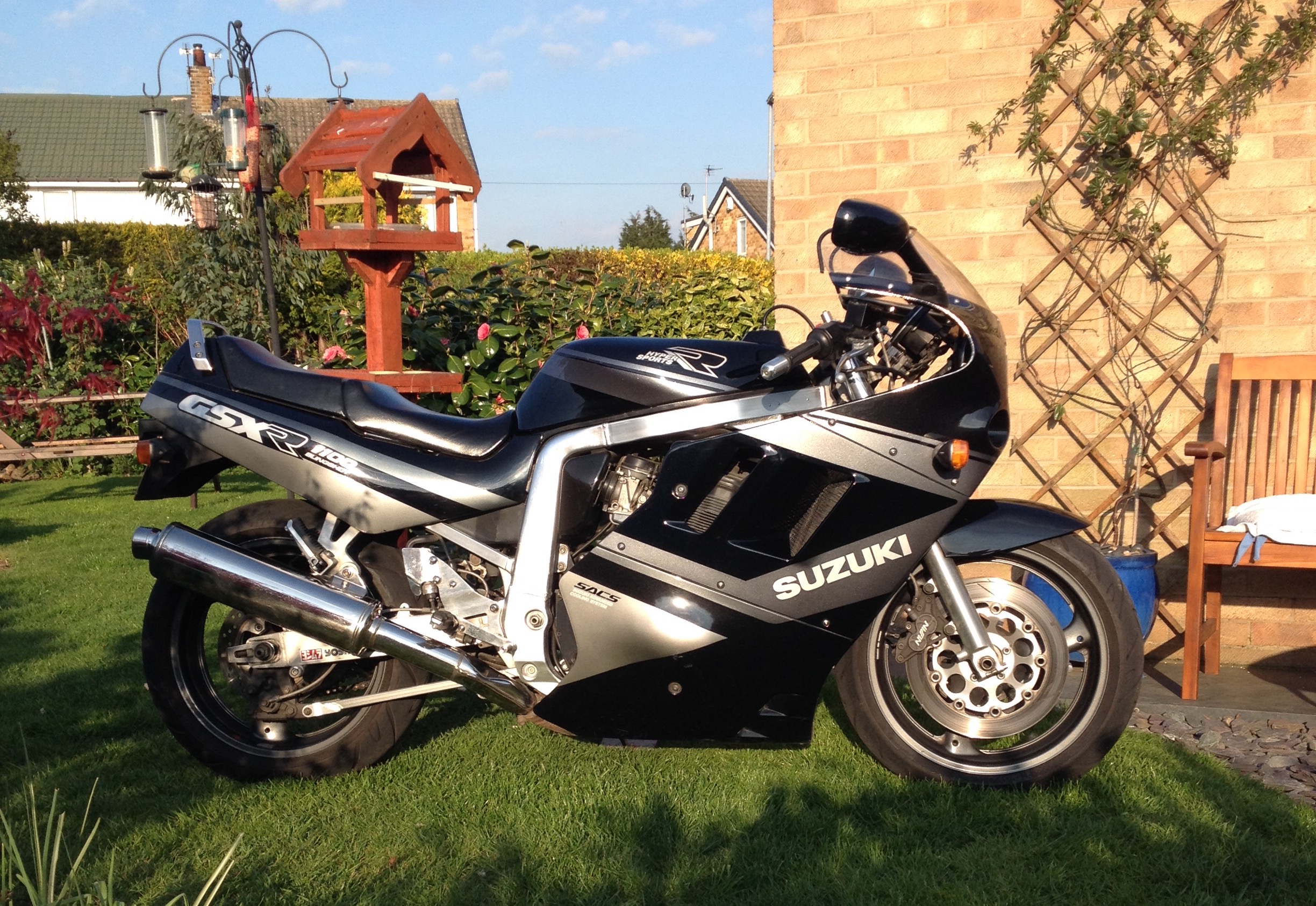 Suzuki gsxr 1100 hot sale slingshot