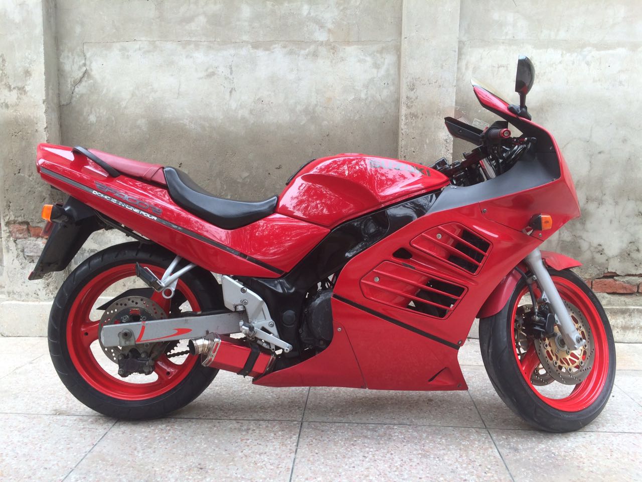 Suzuki shop 400cc motorcycle