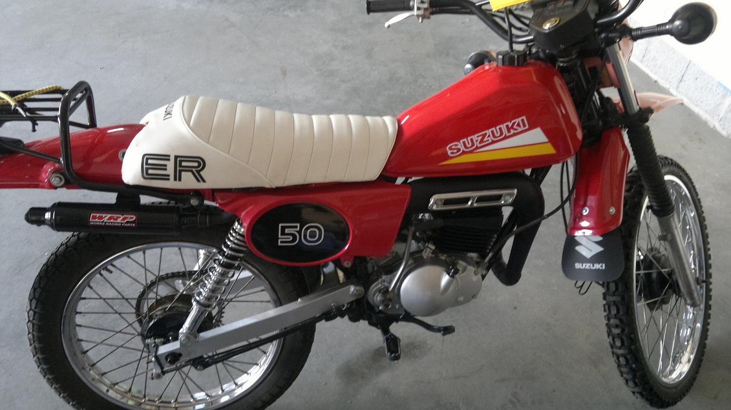 Suzuki 50 РєСѓР±РѕРІ РіРѕРЅС‰РёРє РћРіРЅРµРЅРЅС‹Р№
