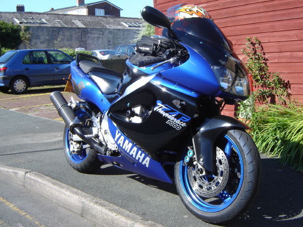 Yamaha YZF r1000 2010